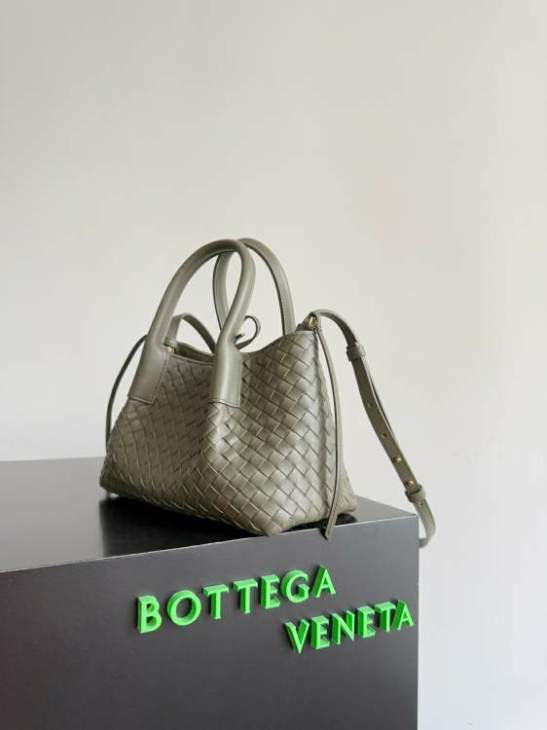 Picture of Bottega Veneta Handbags _SKUfw205712959fw